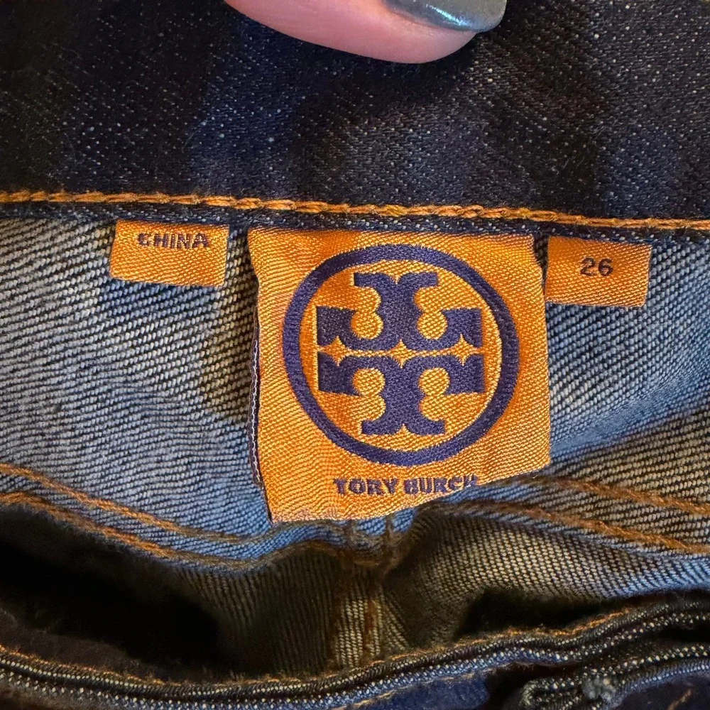 Tory Burch Dark Wash Wide Leg Denim Jeans Gold Logo Size 26 Indigo Stretch